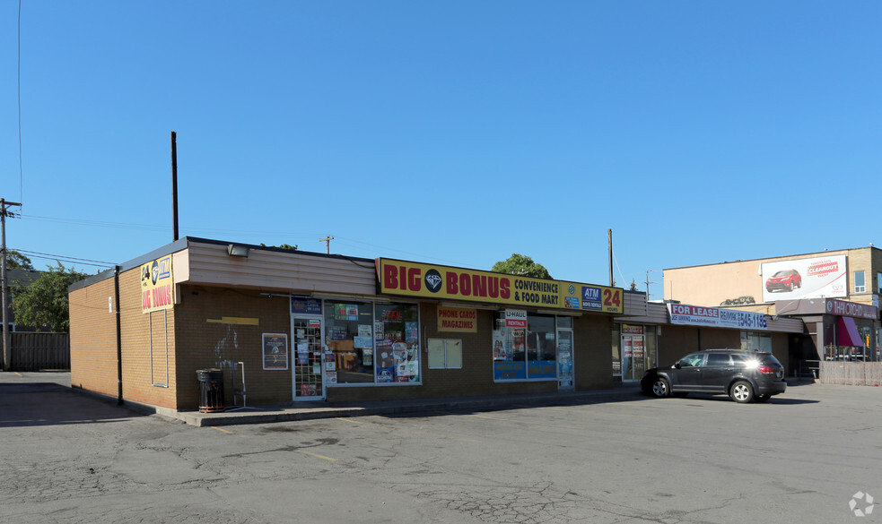 170-172 Hwy-8, Hamilton, ON à vendre - Photo principale – Image 1 sur 6