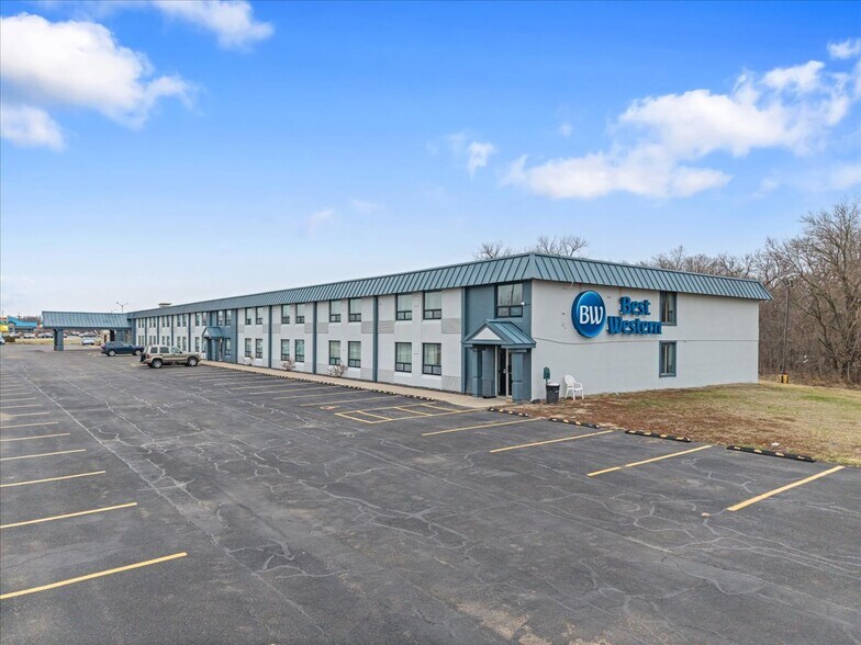 2105 1st Ave, Rock Falls, IL à vendre - Photo de l’immeuble – Image 3 sur 26