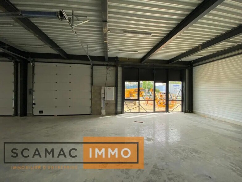 Industriel/Logistique dans Bondoufle à louer - Photo de l’immeuble – Image 1 sur 9