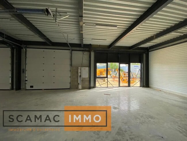 Plus de détails pour Bureau, Industriel/Logistique à louer