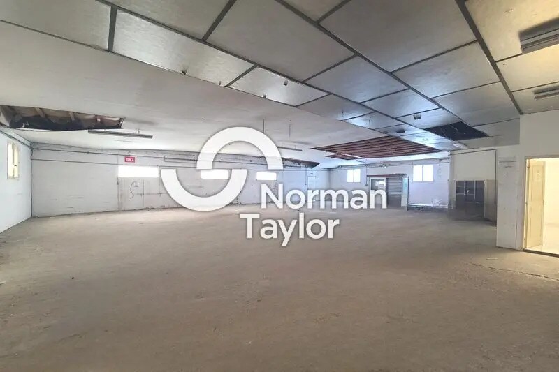 Local d'activités dans Béziers à vendre Photo de l’immeuble– Image 1 sur 6