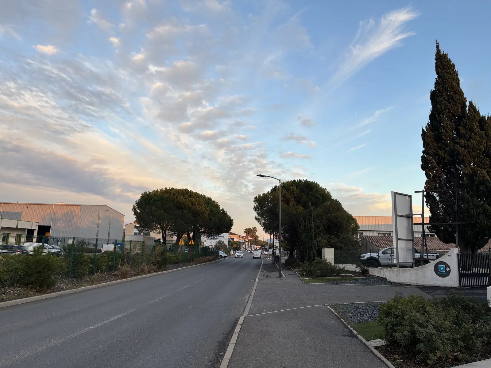 Bureau dans Puget-sur-Argens à vendre Aérien– Image 1 sur 2