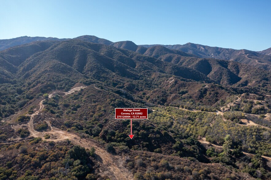 Lords Canyon Rd, Corona, CA à vendre - Photo de l’immeuble – Image 3 sur 14