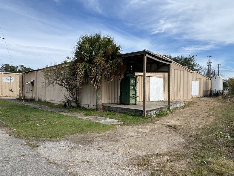 1414 31st Ave, Gulfport, MS à louer - Photo de l’immeuble – Image 1 sur 9