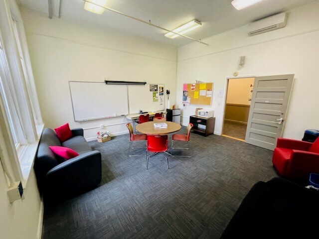 10 Merchants Row, Middlebury, VT à vendre - Photo intérieure – Image 2 sur 10