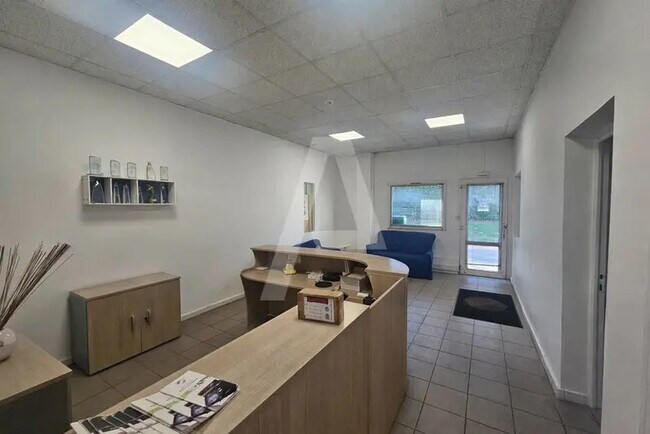 Plus de détails pour 5 Avenue Pavlov, Trappes - Local d’activités à vendre