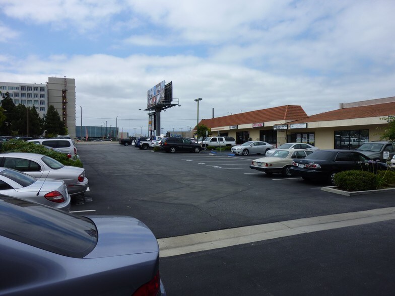 1001 W Carson St, Torrance, CA à louer - Photo de l’immeuble – Image 2 sur 3