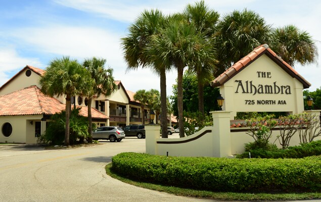 725 N Hwy A1A, Jupiter, FL à vendre - Photo de l’immeuble – Image 2 sur 69