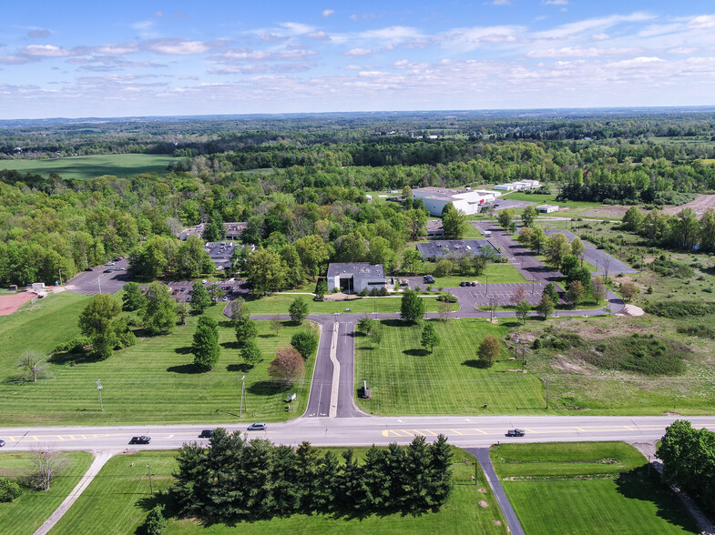 3825 Columbus Rd, Granville, OH à louer - Photo de l’immeuble – Image 2 sur 30