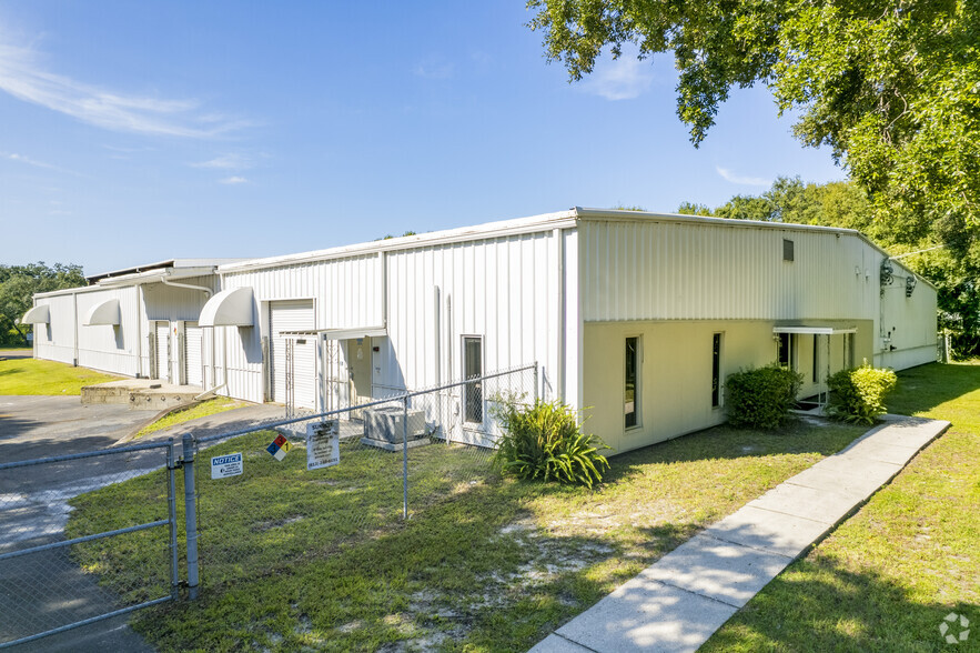 5025 Hartford St, Tampa, FL à louer - Photo principale – Image 1 sur 9