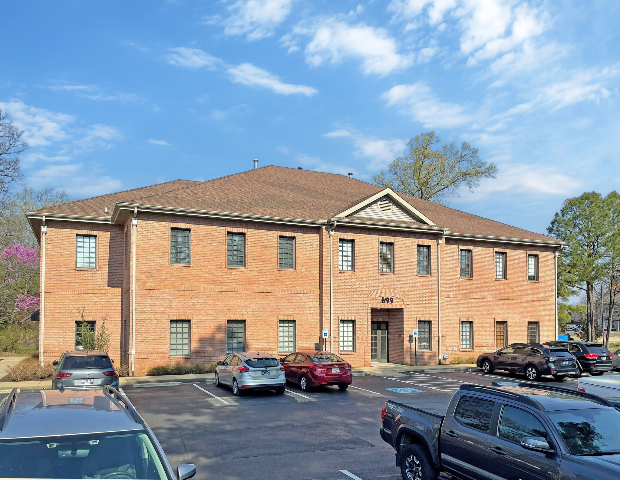 699 Oakleaf Office Ln, Memphis, TN à louer Photo de l’immeuble– Image 1 sur 1