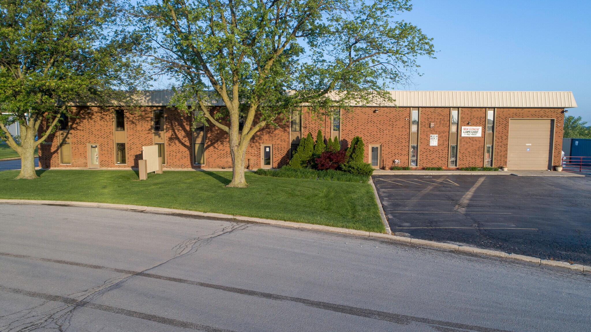 20620 Burl Ct, Joliet, IL à louer Photo de l’immeuble– Image 1 sur 12