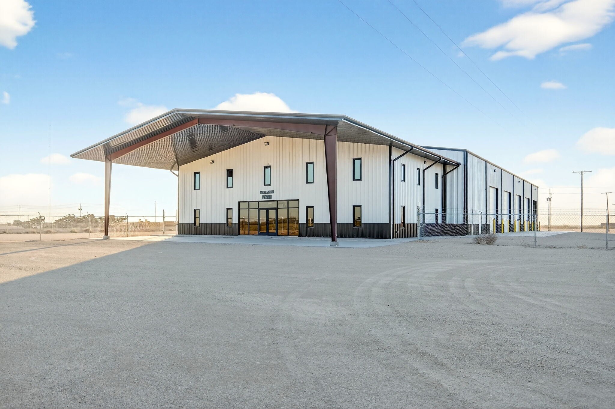 14761 W I-20, Odessa, TX à vendre Photo de l’immeuble– Image 1 sur 71