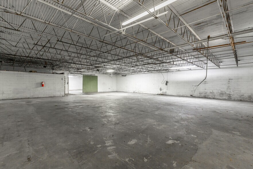 360 Carbondale Rd SW, Dalton, GA à vendre - Photo intérieure – Image 2 sur 31