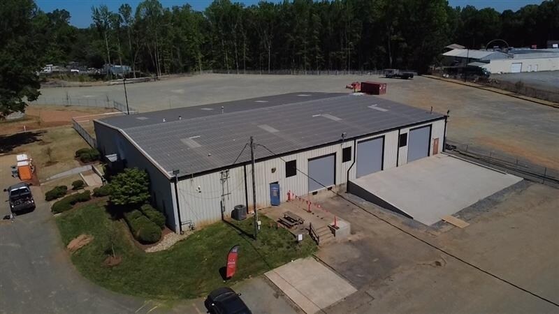 5923 Orr Rd, Charlotte, NC à louer - Photo de l’immeuble – Image 2 sur 5