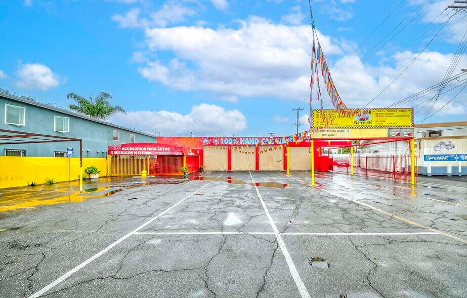 7201 Santa Fe Ave, Huntington Park, CA à vendre - Photo de l’immeuble – Image 2 sur 6