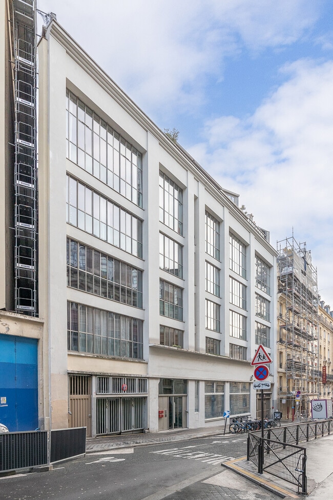 Plus de détails pour 12 Rue Turgot, Paris - Bureau à vendre