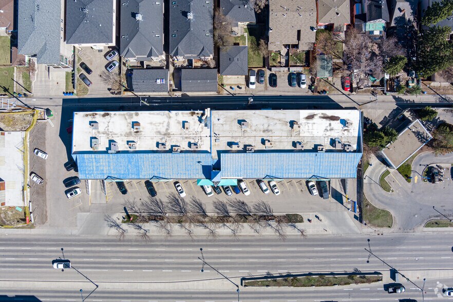 222 16th Ave NE, Calgary, AB à louer - Aérien – Image 2 sur 4