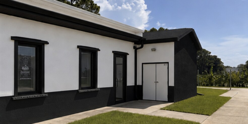 5060 Industry Dr, Melbourne, FL à louer - Photo de l’immeuble – Image 3 sur 18