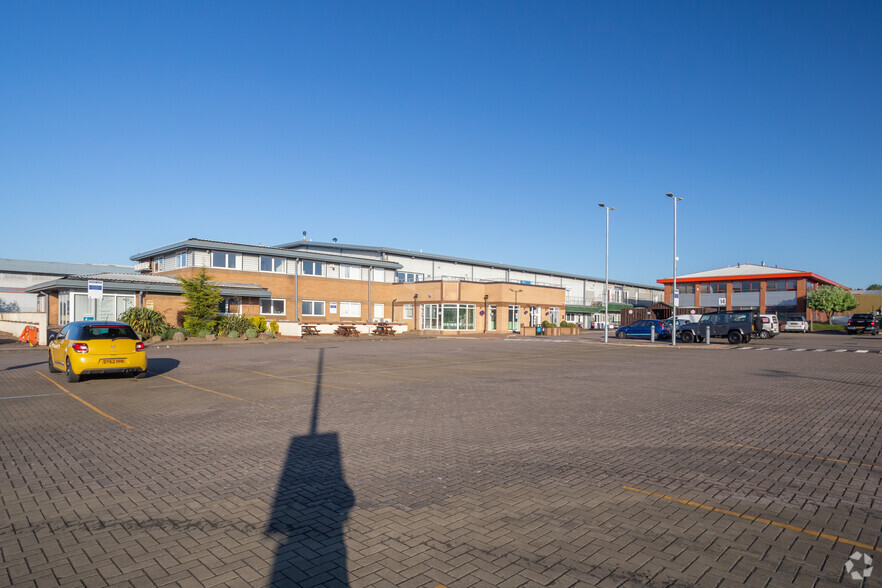 Howard Way, Newport Pagnell à louer - Photo principale – Image 1 sur 1