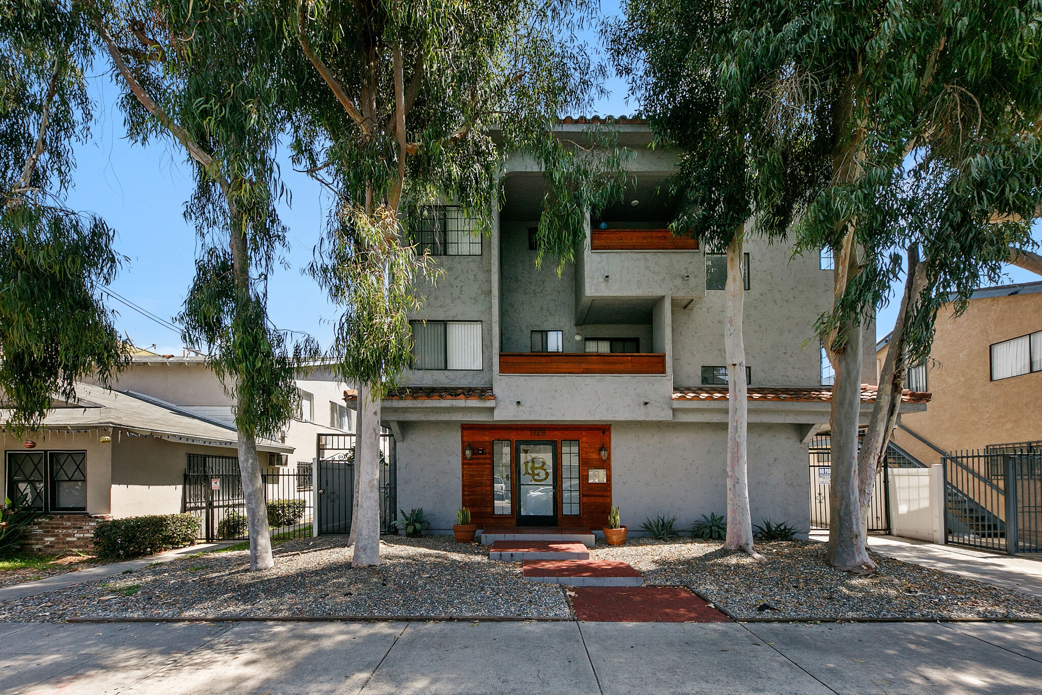 1128 Temple Ave, Long Beach, CA à vendre Photo principale– Image 1 sur 14