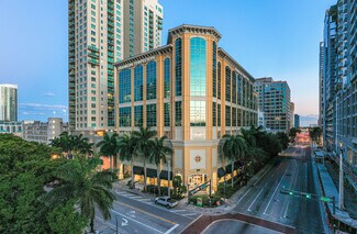 Plus de détails pour 300 SE 2nd St, Fort Lauderdale, FL - Bureau à louer