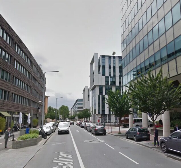 Local commercial dans Issy-les-Moulineaux à louer - Photo de l’immeuble – Image 1 sur 4
