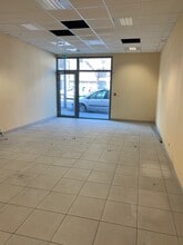 12 Rue Leon Gozlan, Marseille à louer Photo intérieure– Image 2 sur 5