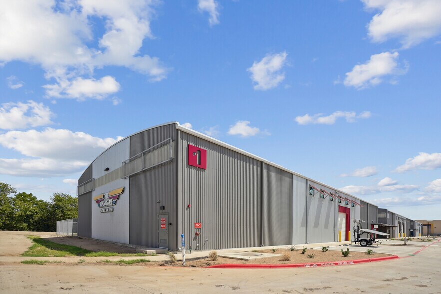 5601 FM 973, Del Valle, TX à louer - Photo de l’immeuble – Image 3 sur 26