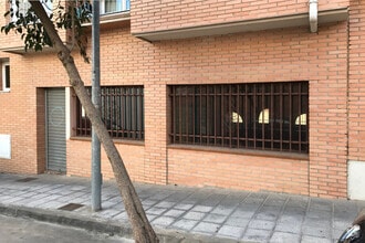 Local commercial dans Azuqueca de Henares, Guadalajara à louer Photo intérieure– Image 1 sur 3