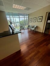 1500 McGowen St, Houston, TX à louer Photo de l’immeuble– Image 2 sur 8
