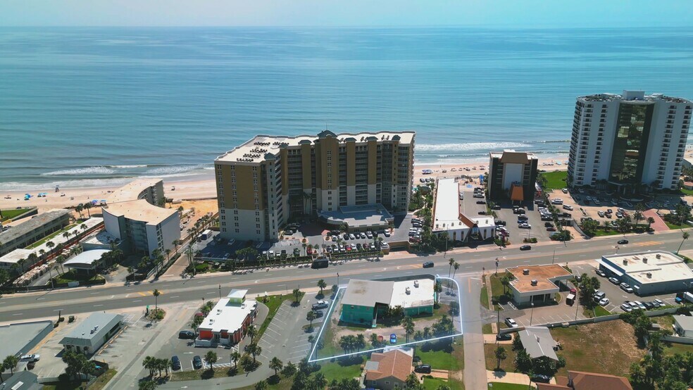 2410 S Atlantic Ave, Daytona Beach, FL à vendre - Vidéo sur l’annonce professionnelle – Image 2 sur 6