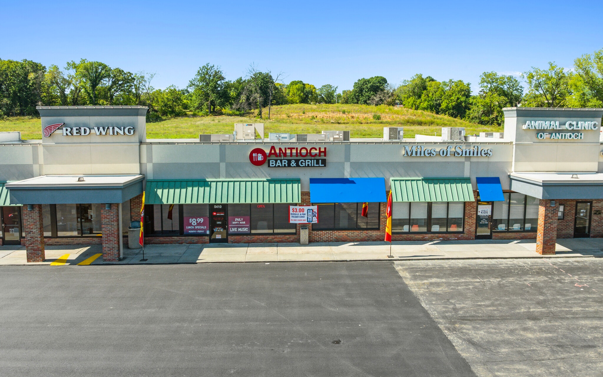 5400-5536 NE Antioch Rd, Kansas City, MO à louer Photo de l’immeuble– Image 1 sur 3