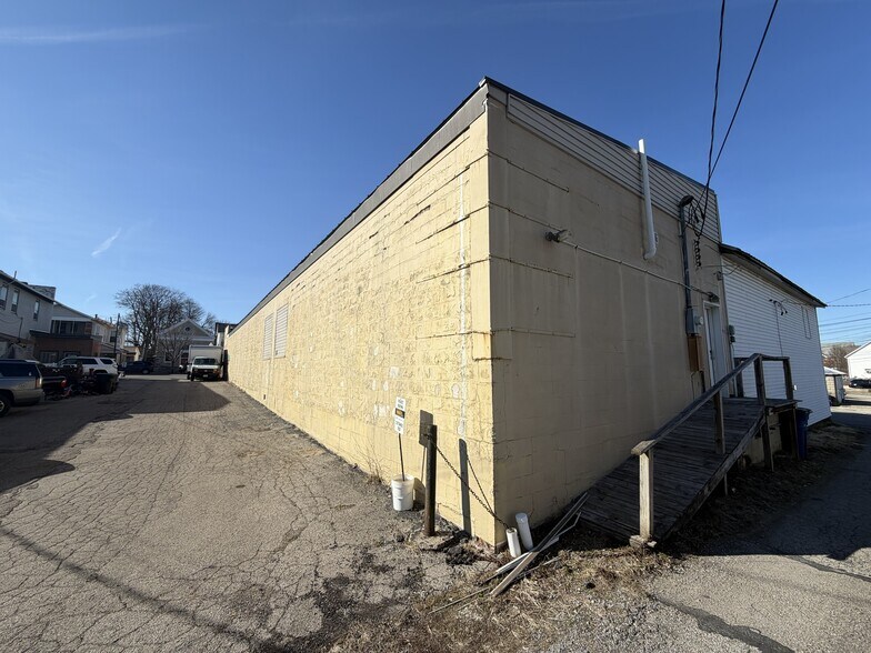 126 N Commerce St, Lewisburg, OH à vendre - Photo de l’immeuble – Image 3 sur 8