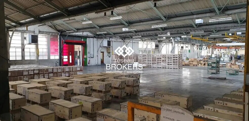 Local d’activités dans Angoulême à louer - Photo de l’immeuble – Image 3 sur 3