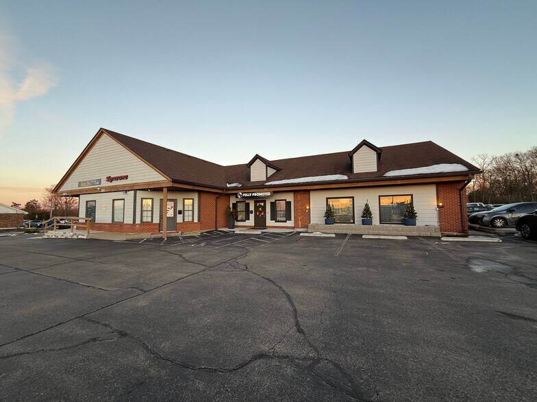 264 N Main St, Centerville, OH à louer - Photo de l’immeuble – Image 2 sur 9