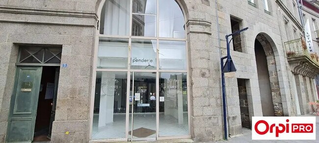 Plus de détails pour Local commercial à louer