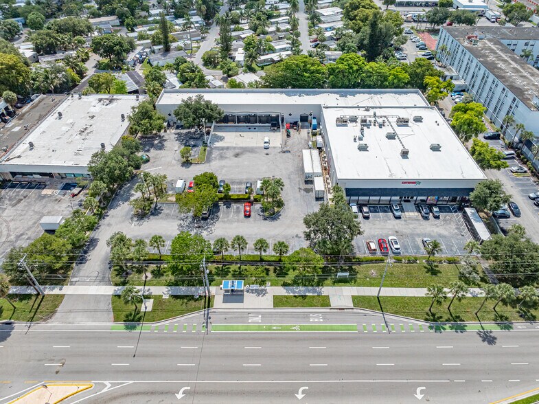 5150 N State Road 7, North Lauderdale, FL à louer - Photo de l’immeuble – Image 2 sur 12