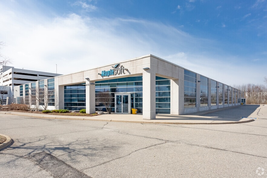 615 Kumpf Dr, Waterloo, ON à louer - Photo principale – Image 1 sur 4