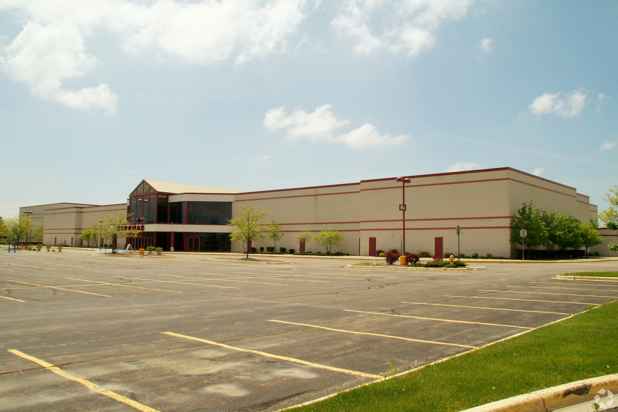 1591 S Graham Rd, Flint, MI à louer Photo de l’immeuble– Image 1 sur 6