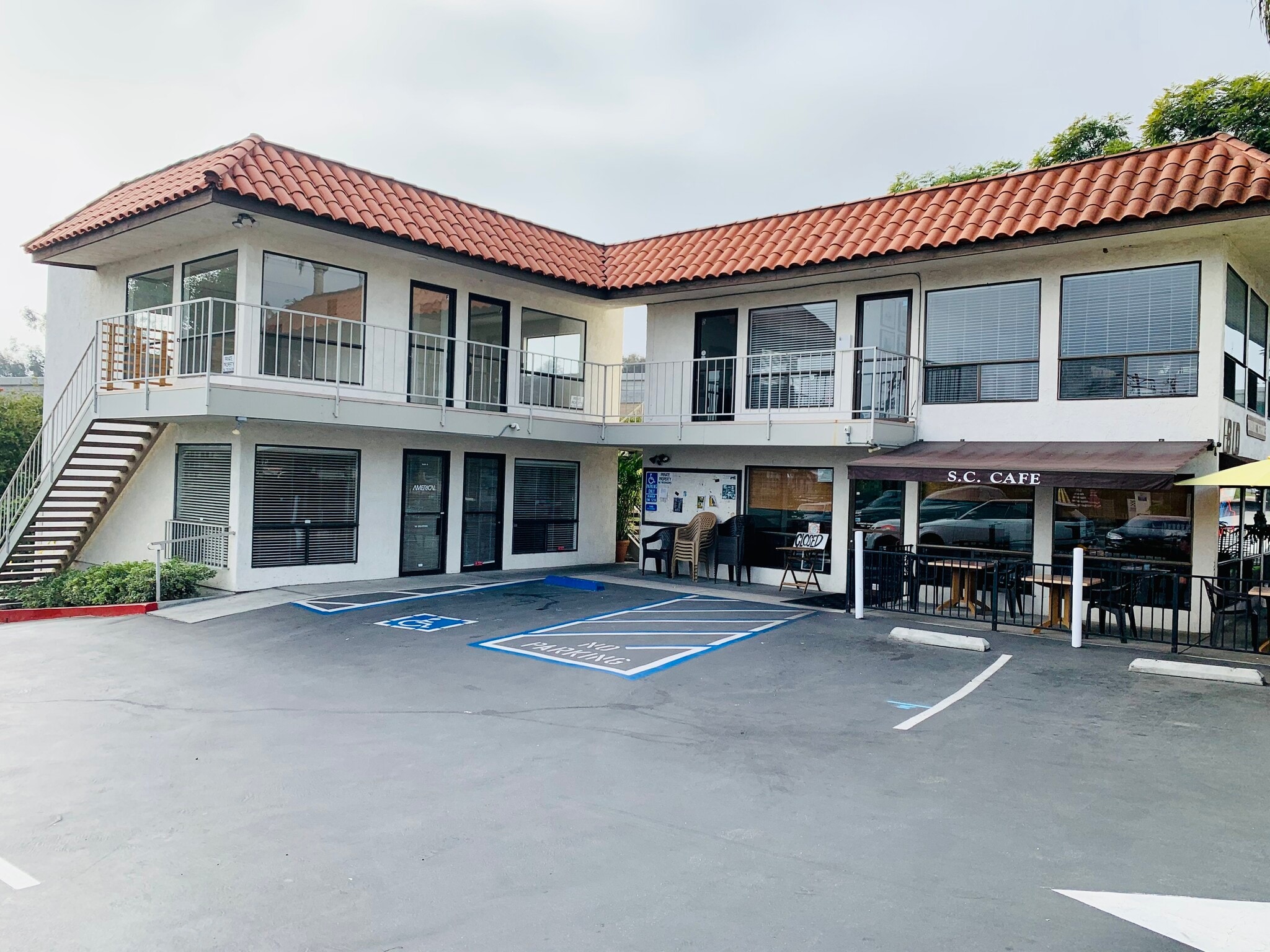 1810 S El Camino Real, San Clemente, CA à louer Photo de l’immeuble– Image 1 sur 7