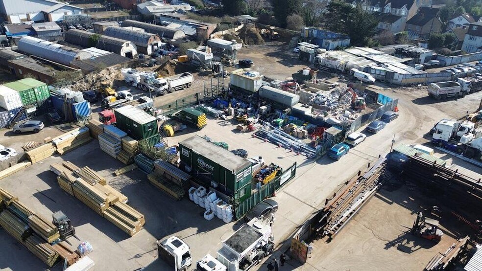 Trout Rd, West Drayton à louer - Photo de l’immeuble – Image 2 sur 12