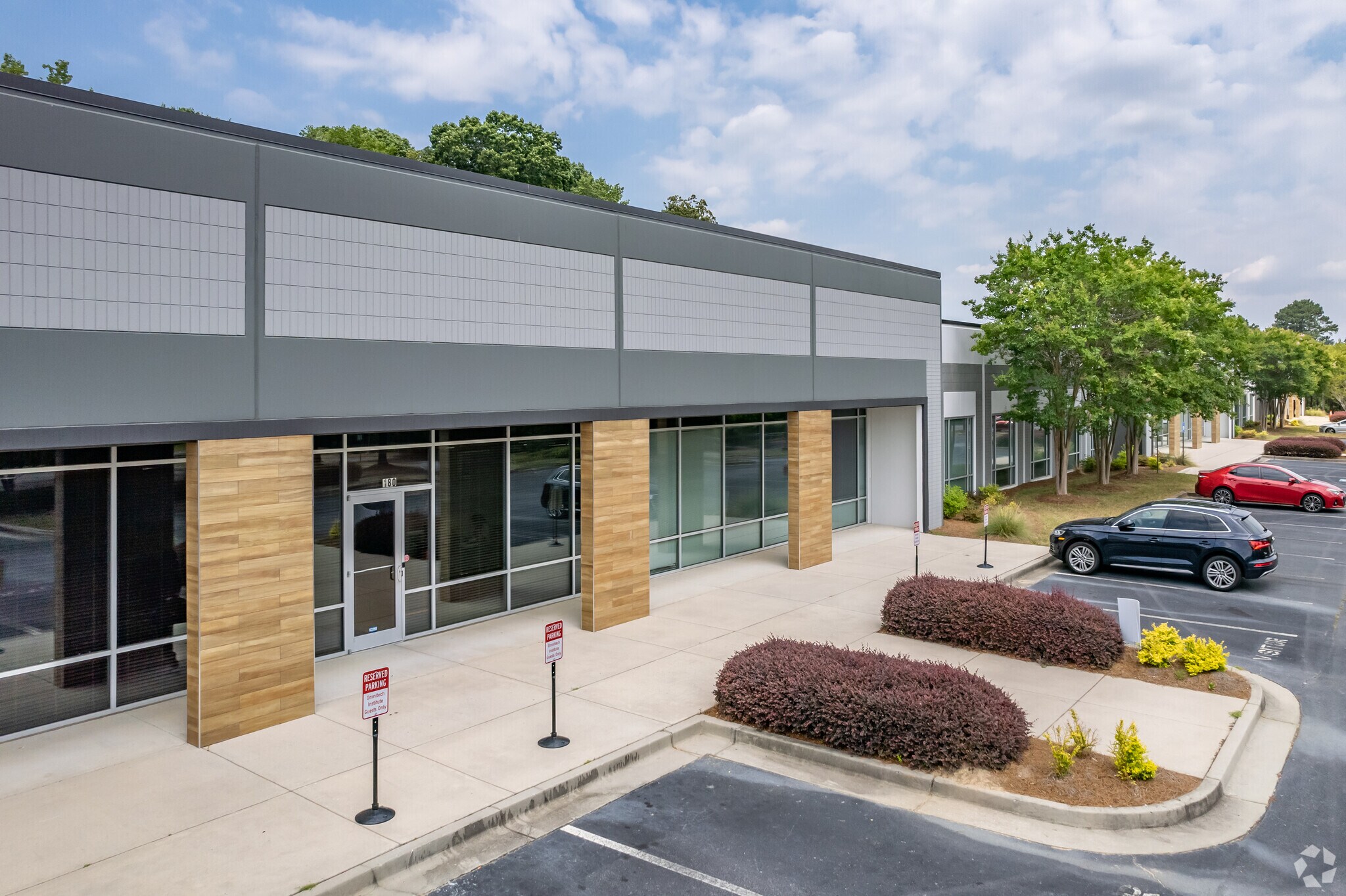 3800 Camp Creek Pky SW, Atlanta, GA à louer Photo de l’immeuble– Image 1 sur 13