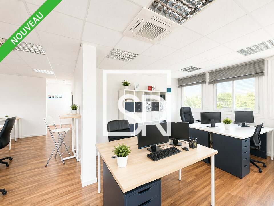 Bureau dans Clermont-Ferrand à vendre Photo de l’immeuble– Image 1 sur 12