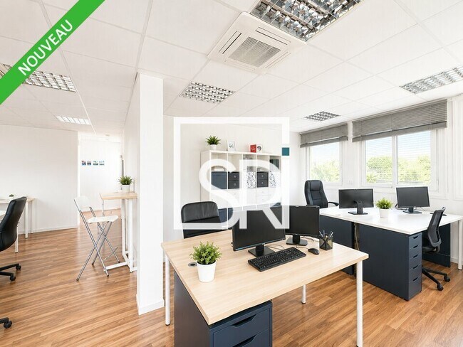 Plus de détails pour Bureau à vendre