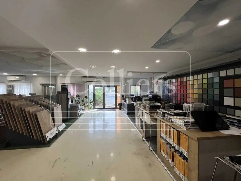 Industriel/Logistique dans Marseille à louer - Photo de l’immeuble – Image 3 sur 5