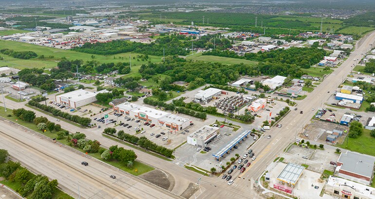 1103 W Main St, La Porte, TX à vendre - Photo de l’immeuble – Image 3 sur 4