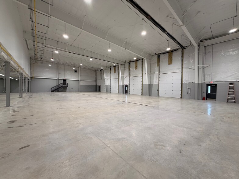 296 State St, Clairton, PA à louer - Photo de l’immeuble – Image 3 sur 10