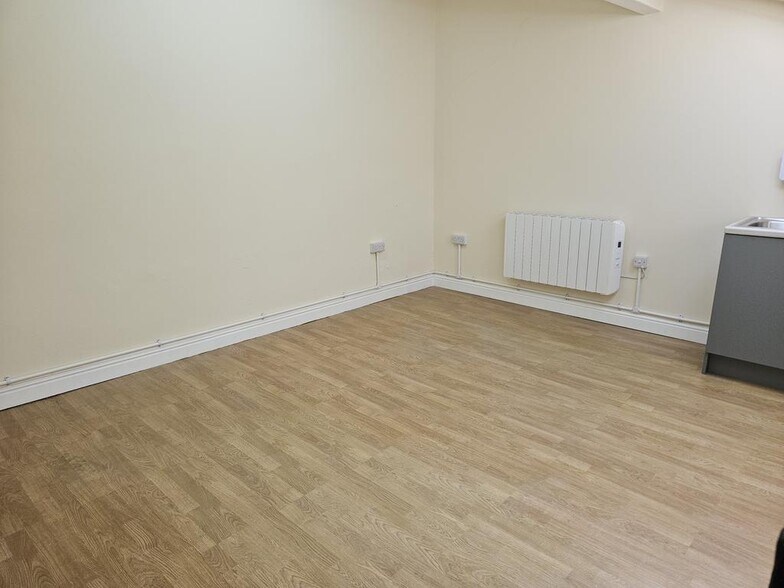 53 High St, Buxton à louer - Photo de l’immeuble – Image 2 sur 5