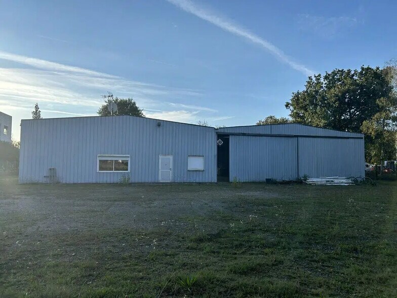 Local d'activités dans Cestas à vendre - Photo de l’immeuble – Image 3 sur 13